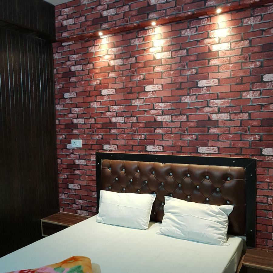 Hotel Varanasi Ganges Экстерьер фото