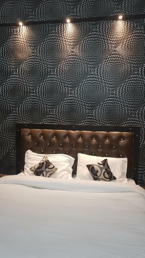 Hotel Varanasi Ganges Экстерьер фото
