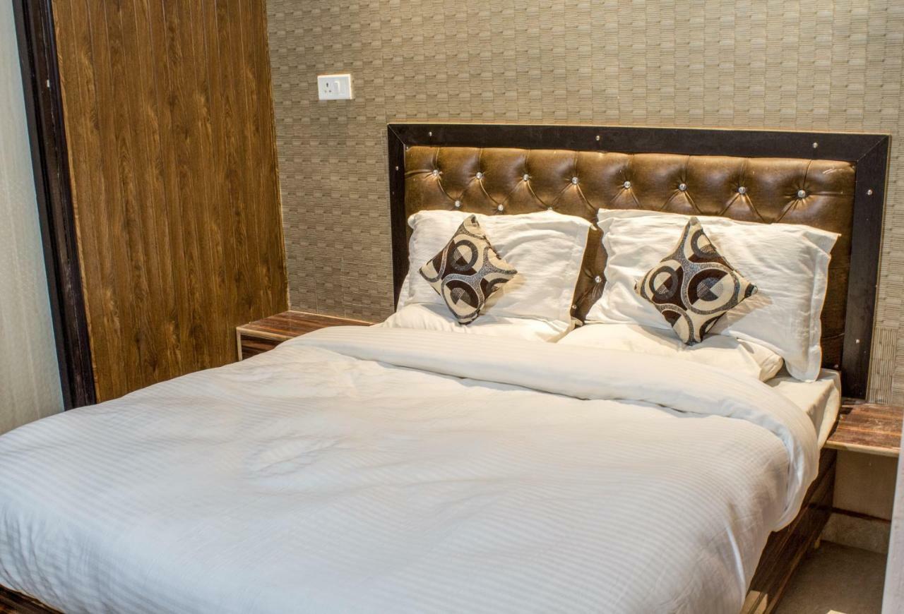 Hotel Varanasi Ganges Экстерьер фото